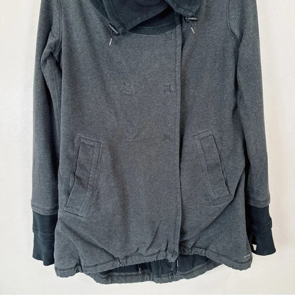Lululemon Gratitude Wrap Elbow Patch Heathered Gray Jacket - Picture 3 of 12